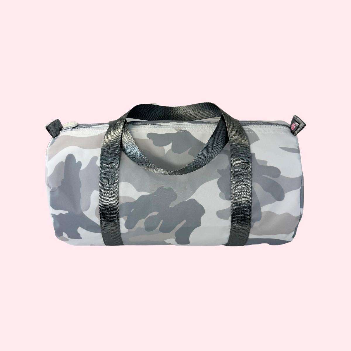 ●Fallett● Glossy Mini Duffel Bag Silver FA2403BG14SV SHARKS IN PARIS GT MINI DUFFLE – SPRAYGROUND®